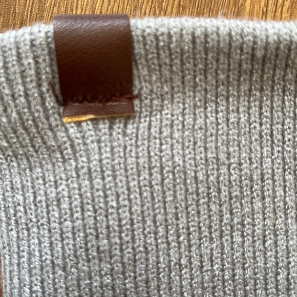 Garage Winter hat - Picture 2 of 3